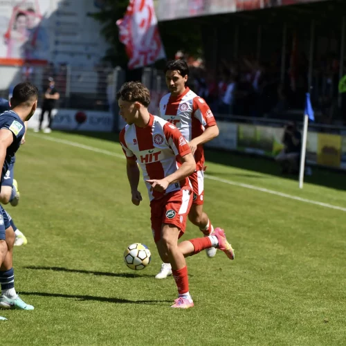 010c2162-87b0-454c-8d6f-ddbb4aa358ab